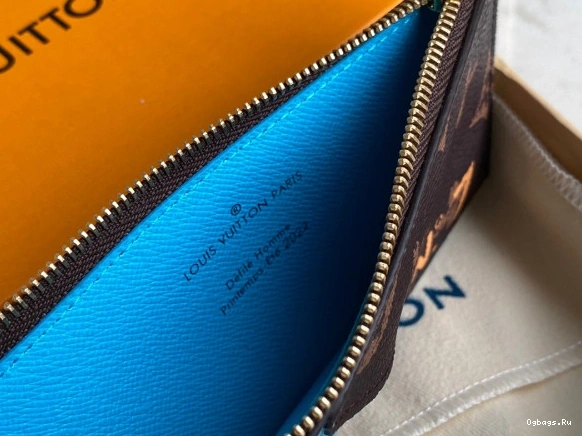 HOLDER LOUIS VUITTON CC 0421